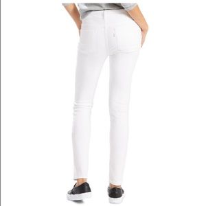 Levi's 711 Skinny Jeans